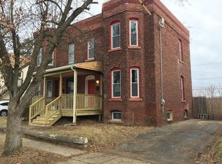 58 Taylor St, Holyoke, MA 01040