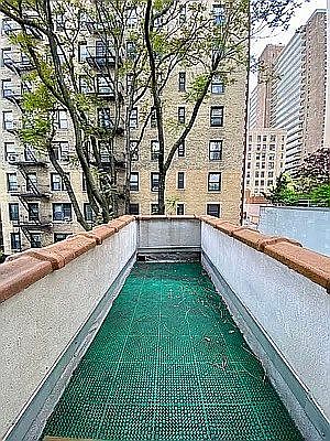 3rd image of 119 W 92nd St APT 4