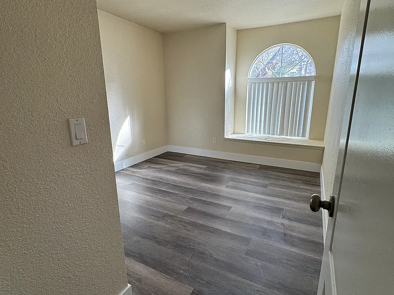 9325 W Desert Inn Rd #271 — Photo 6
