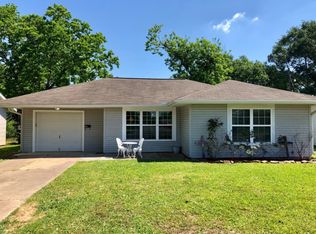 3800 Joplin Ave, Groves, TX 77619
