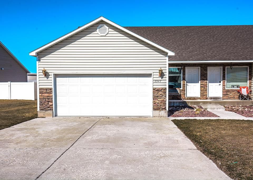 1st image of 2947 E Glenn Cove Ct