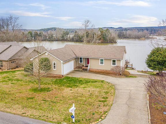 2nd image of 708 Riverbend Dr