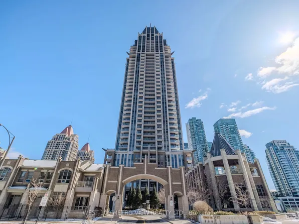 388 Prince Of Wales Dr #1807, Mississauga, ON L5B 0A1