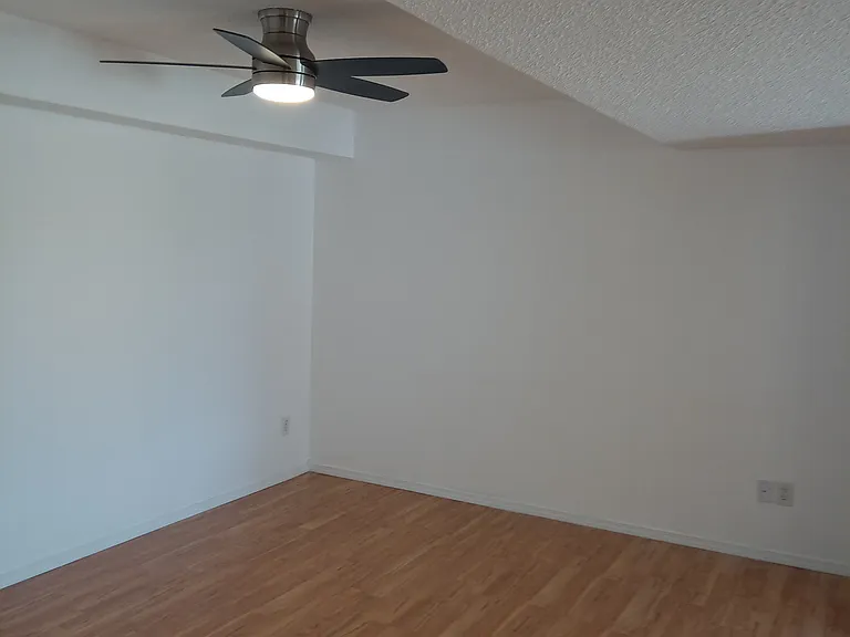 943 Serenity Cir — Photo 8