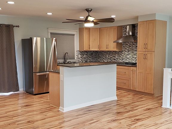 Living to Kitchen