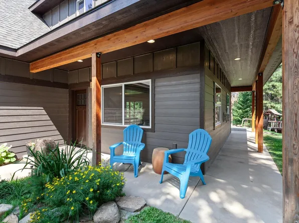 17925 W Sheltered Ct, Hauser, ID 83854