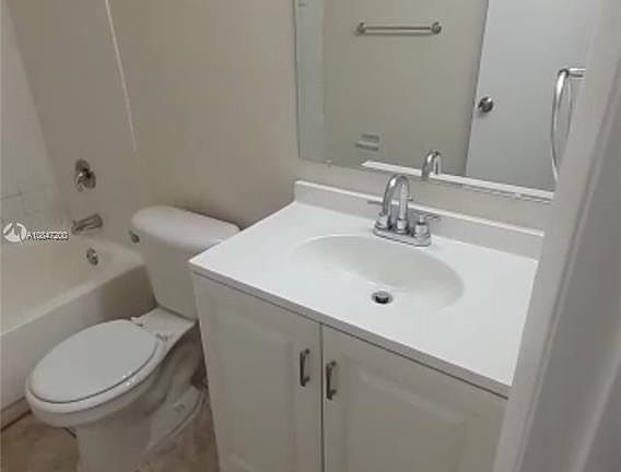 2nd image of 4537 Treehouse Ln #G