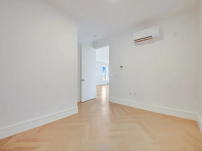 370 Lenox Ave #Penthouse 4 — Photo 10
