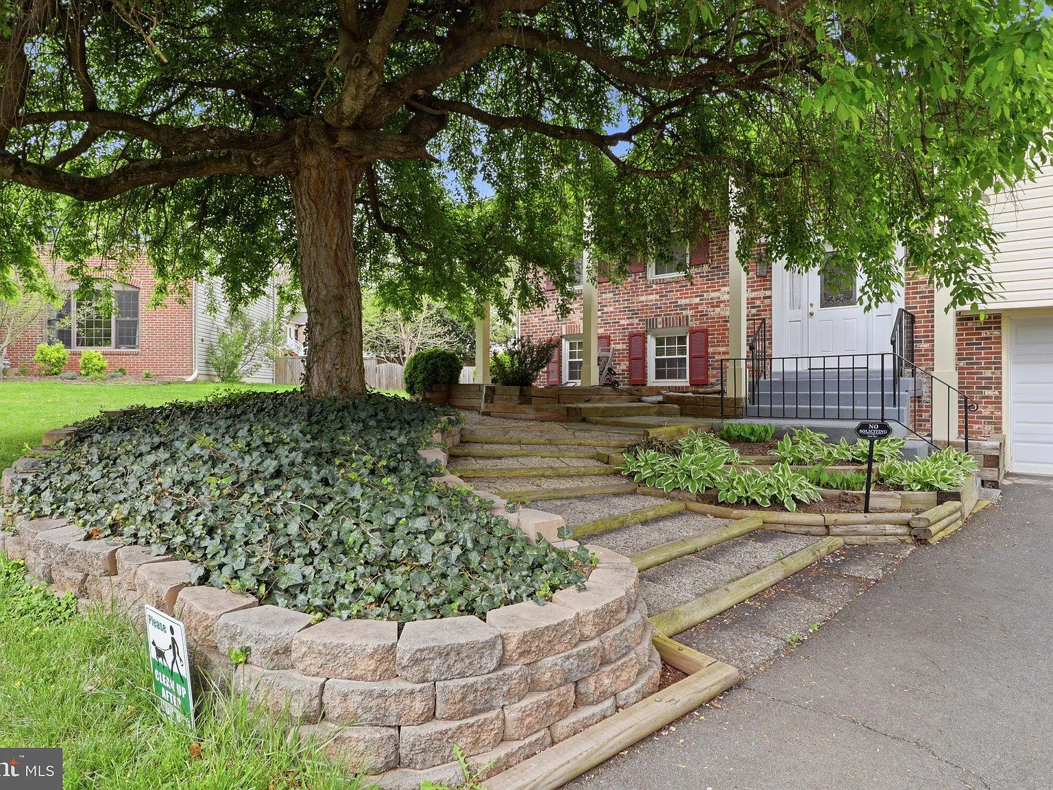 4 bed, 3.0 bath, 2730 sqft, $3,750 — Photo 3