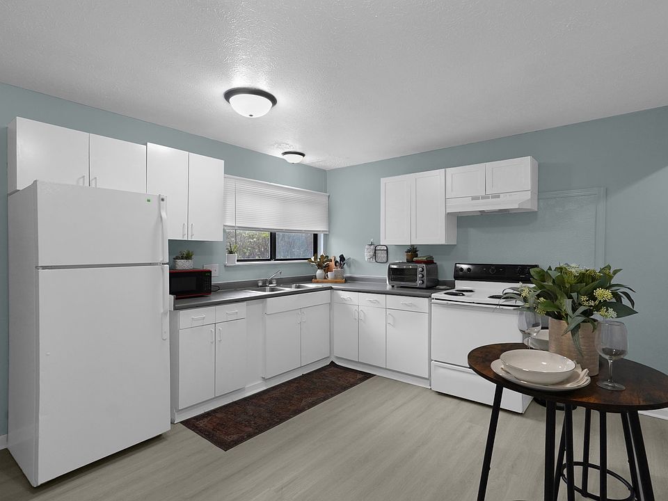 1st image of 685 King St APT A9