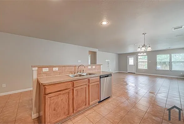 7722 Shavano Ln — Photo 16