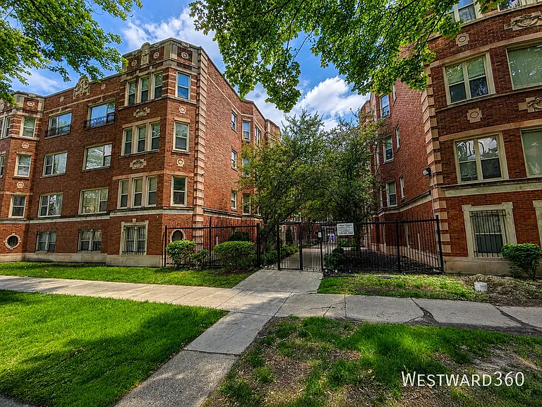 8154 S Drexel Ave #2E — Photo 2