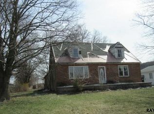 163 Jackson Square Rd, Thomasville, PA 17364