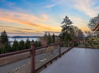 5011 Bakerview Rd, Oak Harbor, WA 98277