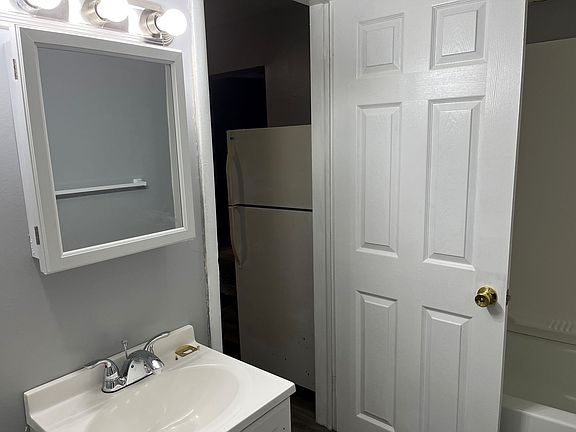 3rd image of 106 Pond St #5