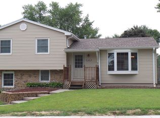 1217 Wedgewood Dr, Council Bluffs, IA 51503