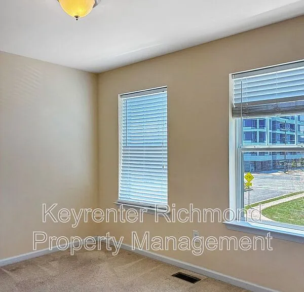 4709 Louisiana St — Photo 15