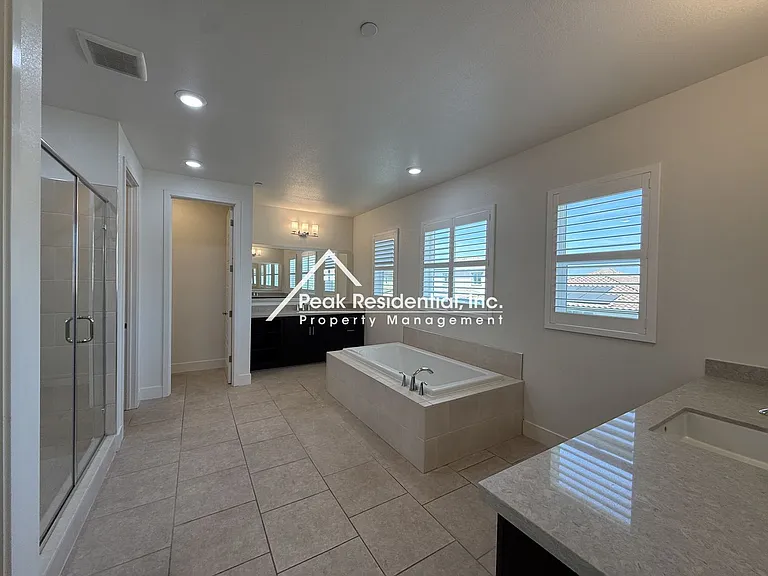 3535 Heron Ct — Photo 37