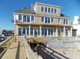 845 Dune Rd, Westhampton Beach, NY 11978