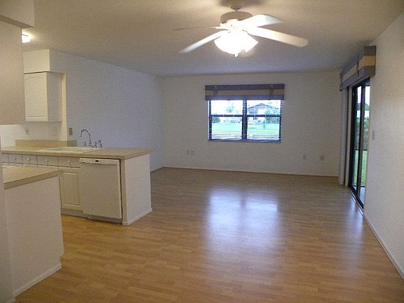 5th image of 228 Annapolis Ln