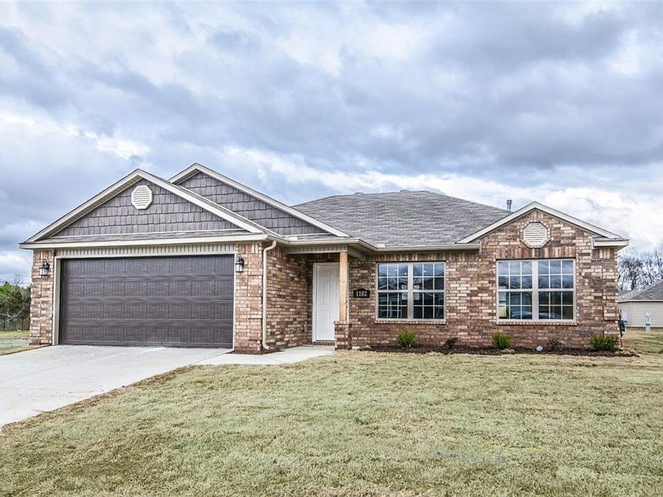 1st image of 1102 S Apollo Dr