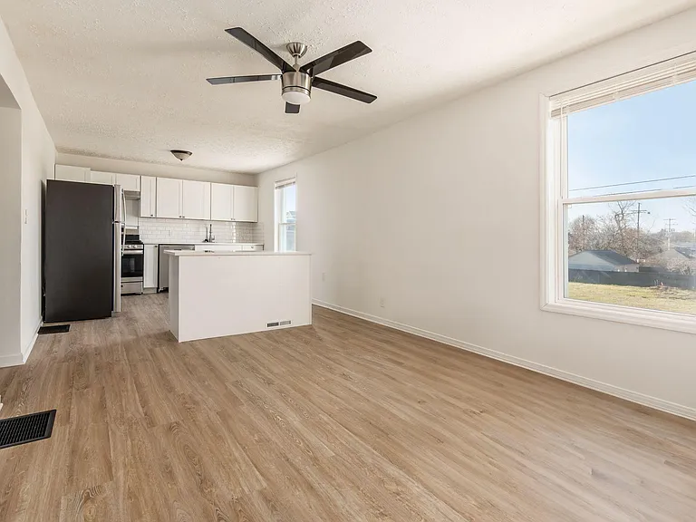 1111 Franklin Ave #1111 — Photo 14