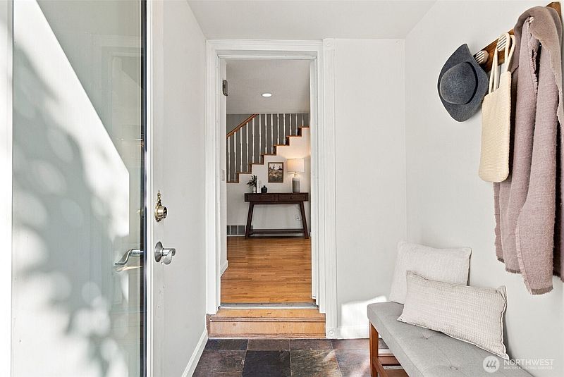 2nd image of 4616 49th Avenue S