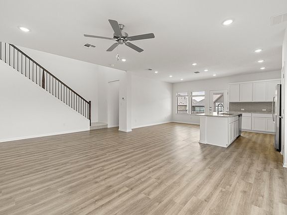 7_Kitchen Dining Room