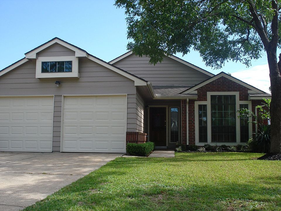 1st image of 7226 River Garden Dr