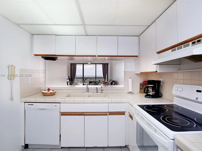 2555 Collins Ave #1804 — Photo 6