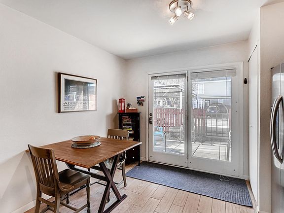5th image of 1201 N Galapago St #106