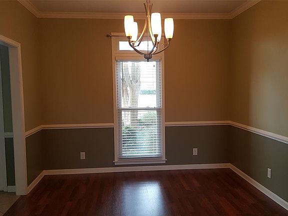 3rd image of 8243 Lochwood Dr
