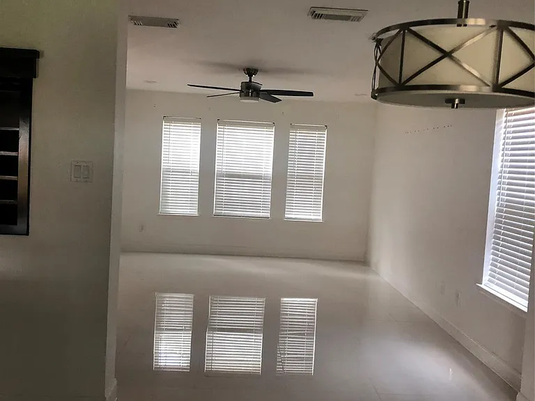 8311 Chelsea Bend Ct — Photo 27
