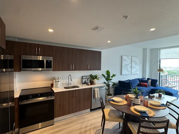 1000 NW 36th Ct #A, Miami, FL 33125