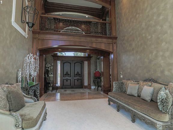5th image of 1202 NE 147th Ave