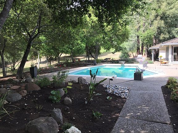 3rd image of 13451 Old Oak Way