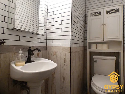 Rented by Gypsy Housing LLC | media 19