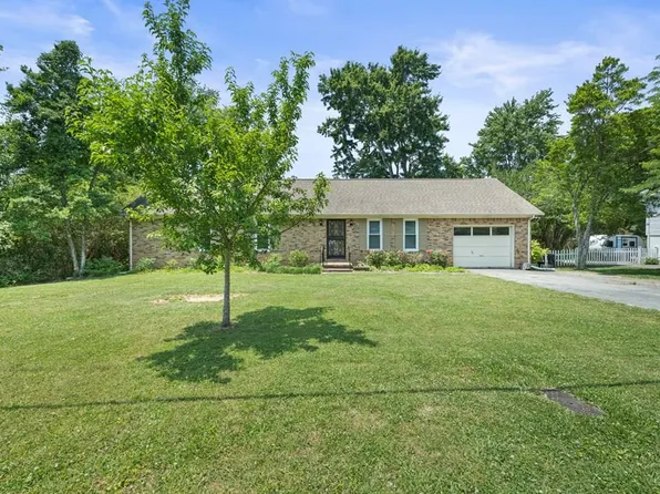 996 Melrose Dr, Cookeville, TN 38501
