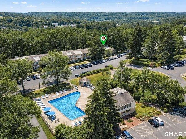 127 Woodland Drive #127, Cromwell, CT 06416