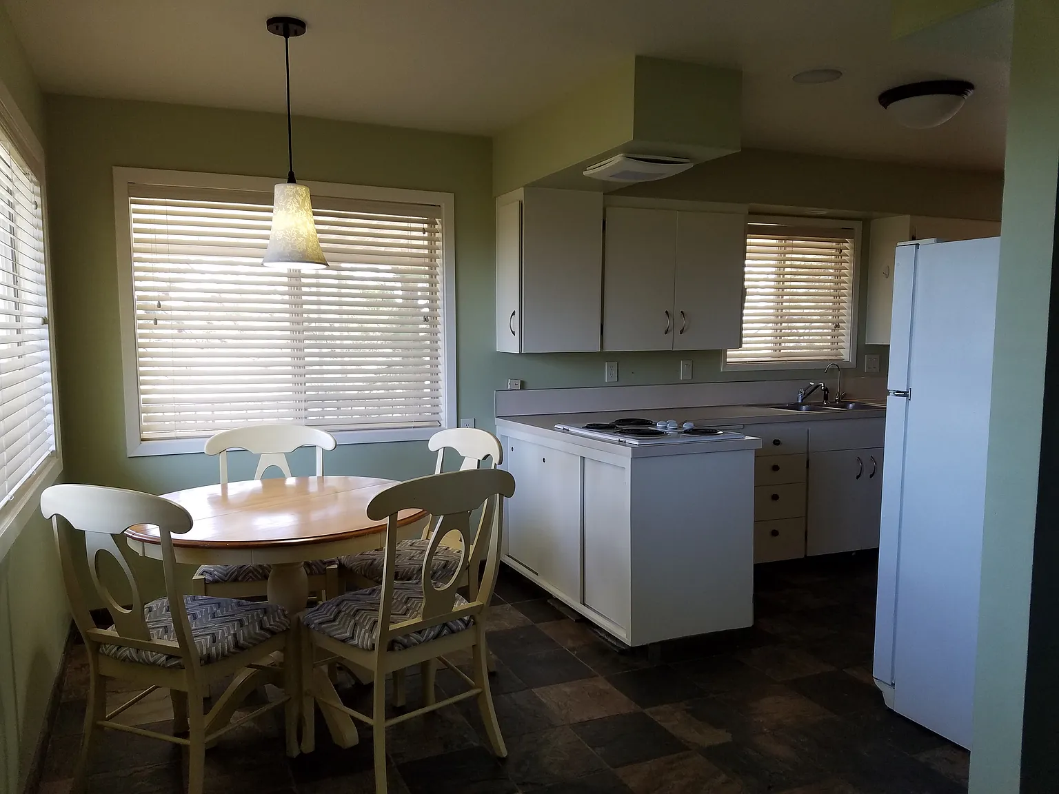 Brown Ln S, Selah — Photo 2