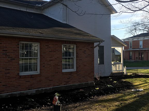 4th image of 304 S High St