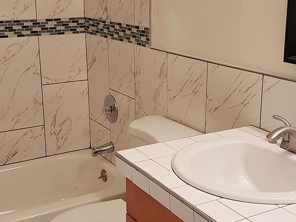 3rd image of 15317 Verona Ave APT C