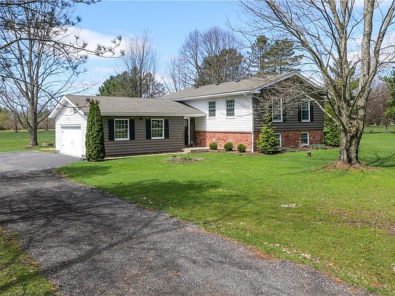 2nd image of 16130 Lucky Bell Ln