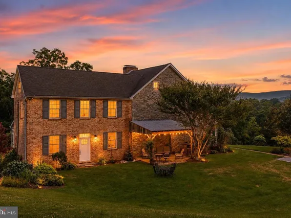 1507 Old Rider Rd, Harpers Ferry, WV 25425