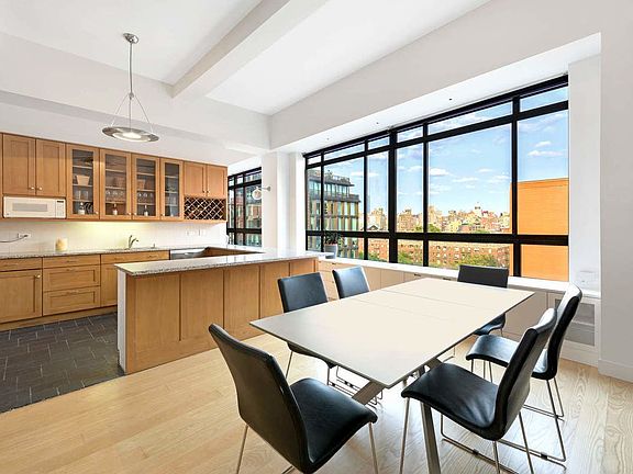 3rd image of 111 Barrow St #8C