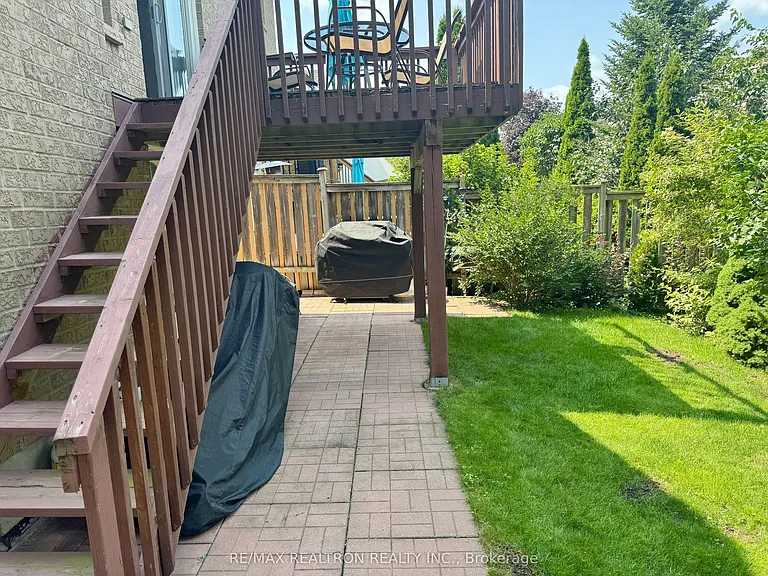 11 Hubner Dr #BASEMENT — Photo 8