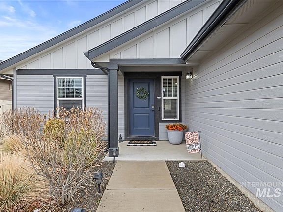2nd image of 16998 N Cornwallis Way
