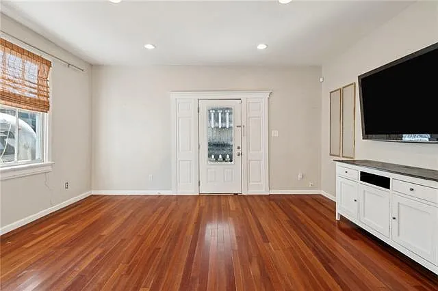 3 bed, 3.0 bath, 1739 sqft, $2,750 — Photo 4