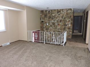 2430 Myersville Rd, Akron, OH 44312