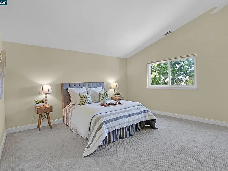 706 Endsliegh Ct — Photo 19